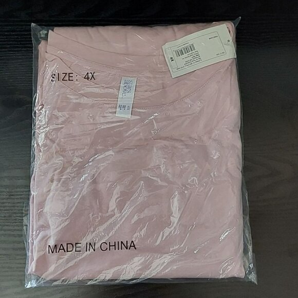 Women's Plus Size Tank Top and Shorts Pajama Set | Stars Above | 4X - Picture 2 of 5